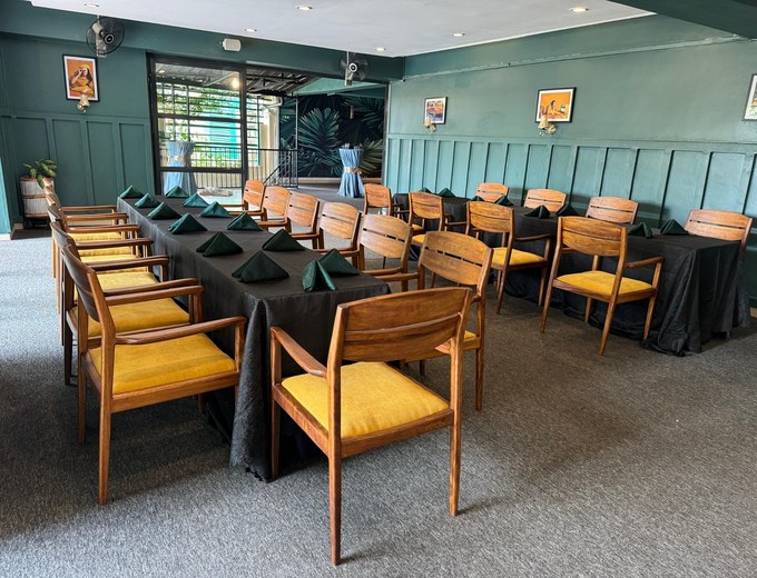 Conference Chair Setup
