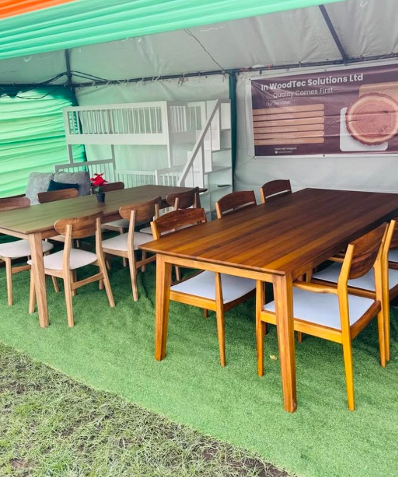 Outdoor Showroom Furniture