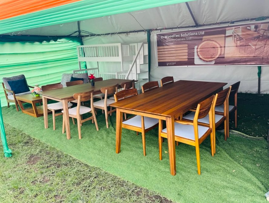 Outdoor Showroom Setup