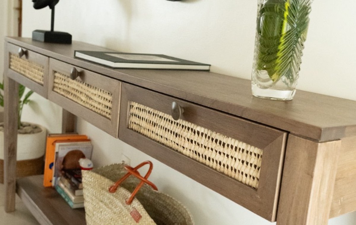 Cabinets & Storage