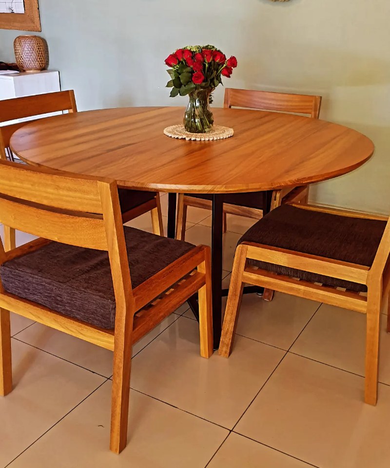 Round Dining Set